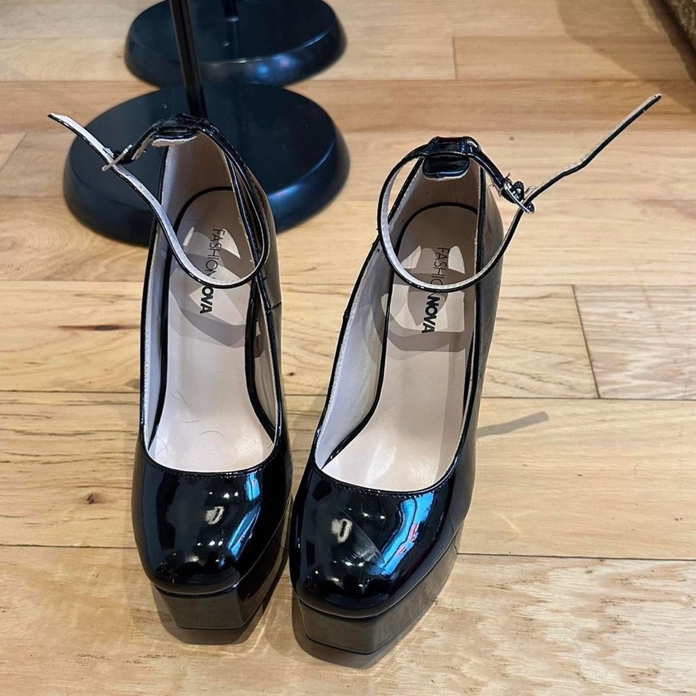 Fashion Nova Black Platform Heels